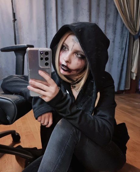 milf teen onlyfans pornographic images