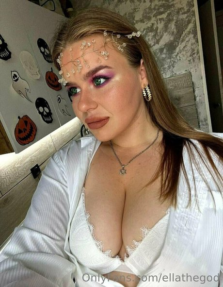 amelia diaz model art pic