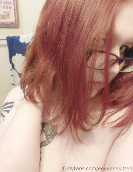 eeeveeekitten model sexy pictures