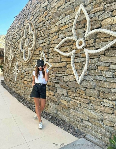 valerie chantal model nice picture