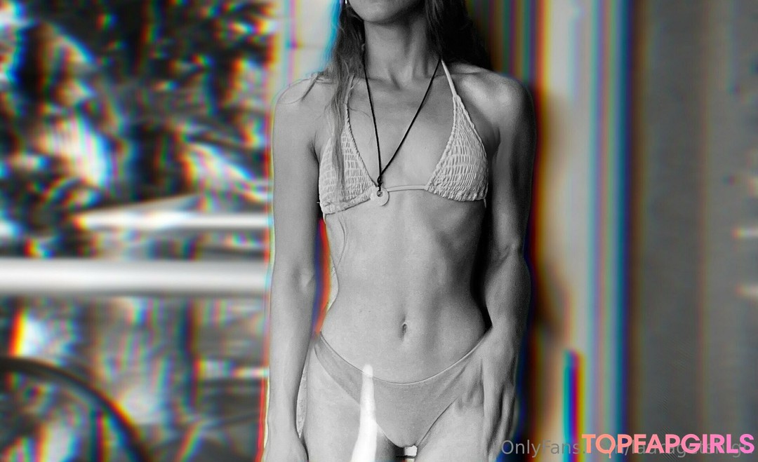 lauragetshigh free pornstar img