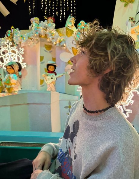 okayjohnnyboy exclusive star pictures