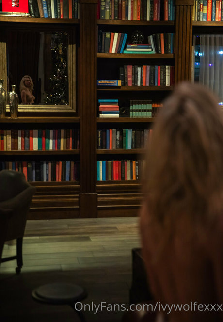 ivywolfexxx art actress picture