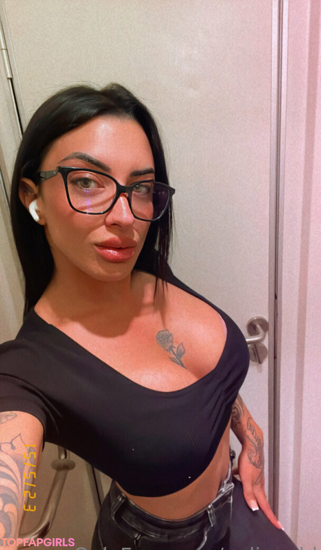 neliagold model beautiful pic