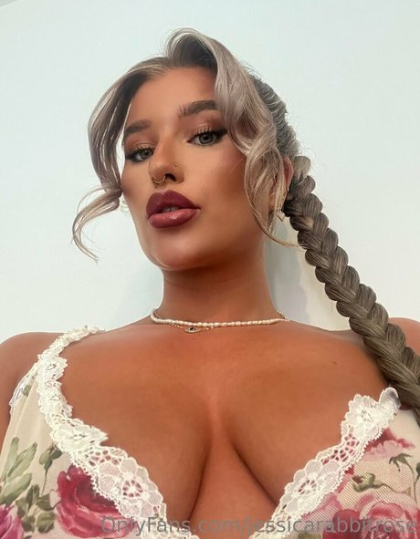 jessicarabbitrose top model image