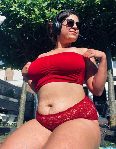 blonde cougar onlyfans xxx pics