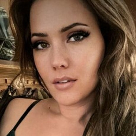 thebritter erotic actress picture