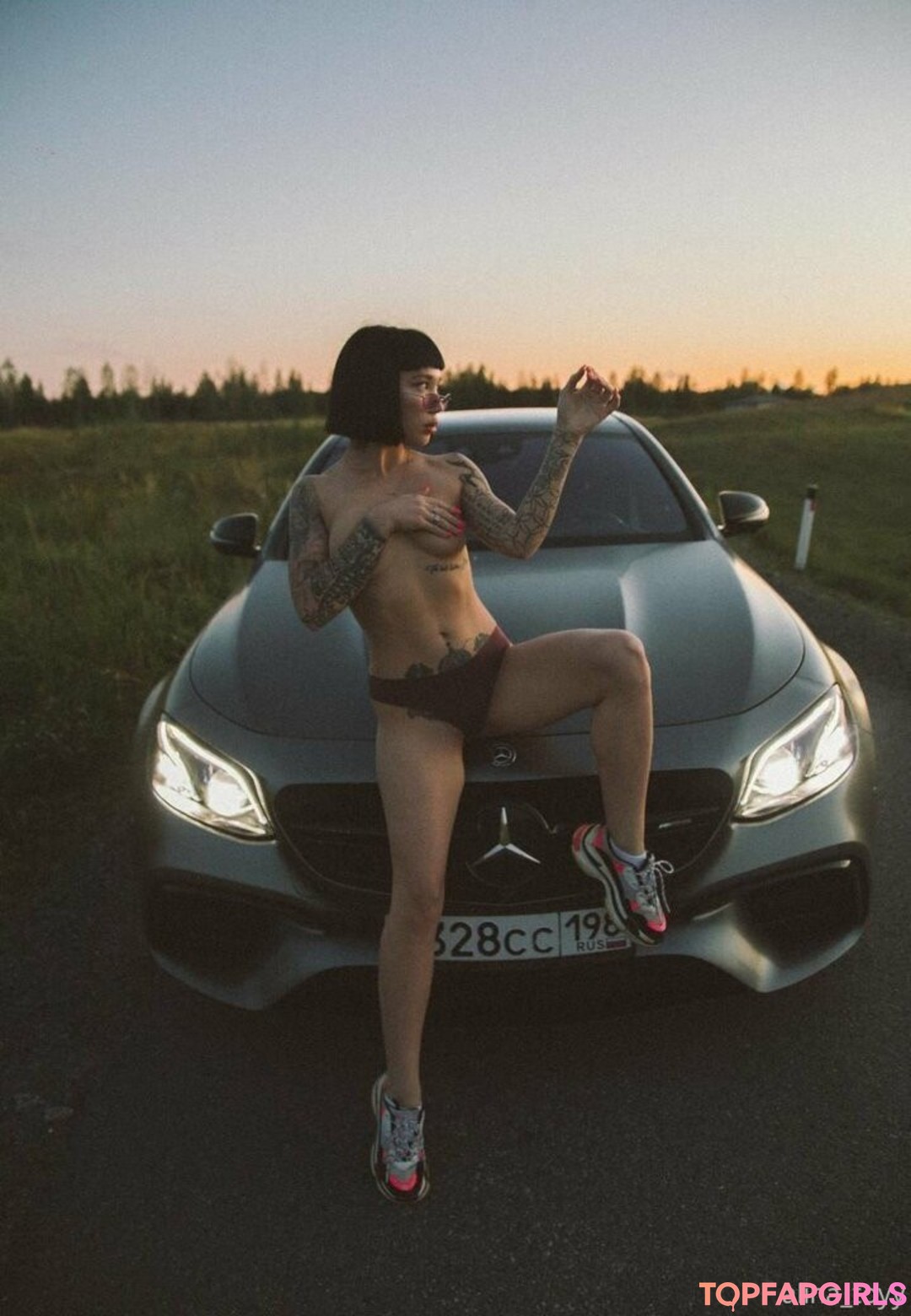polina molly sexy actress photos