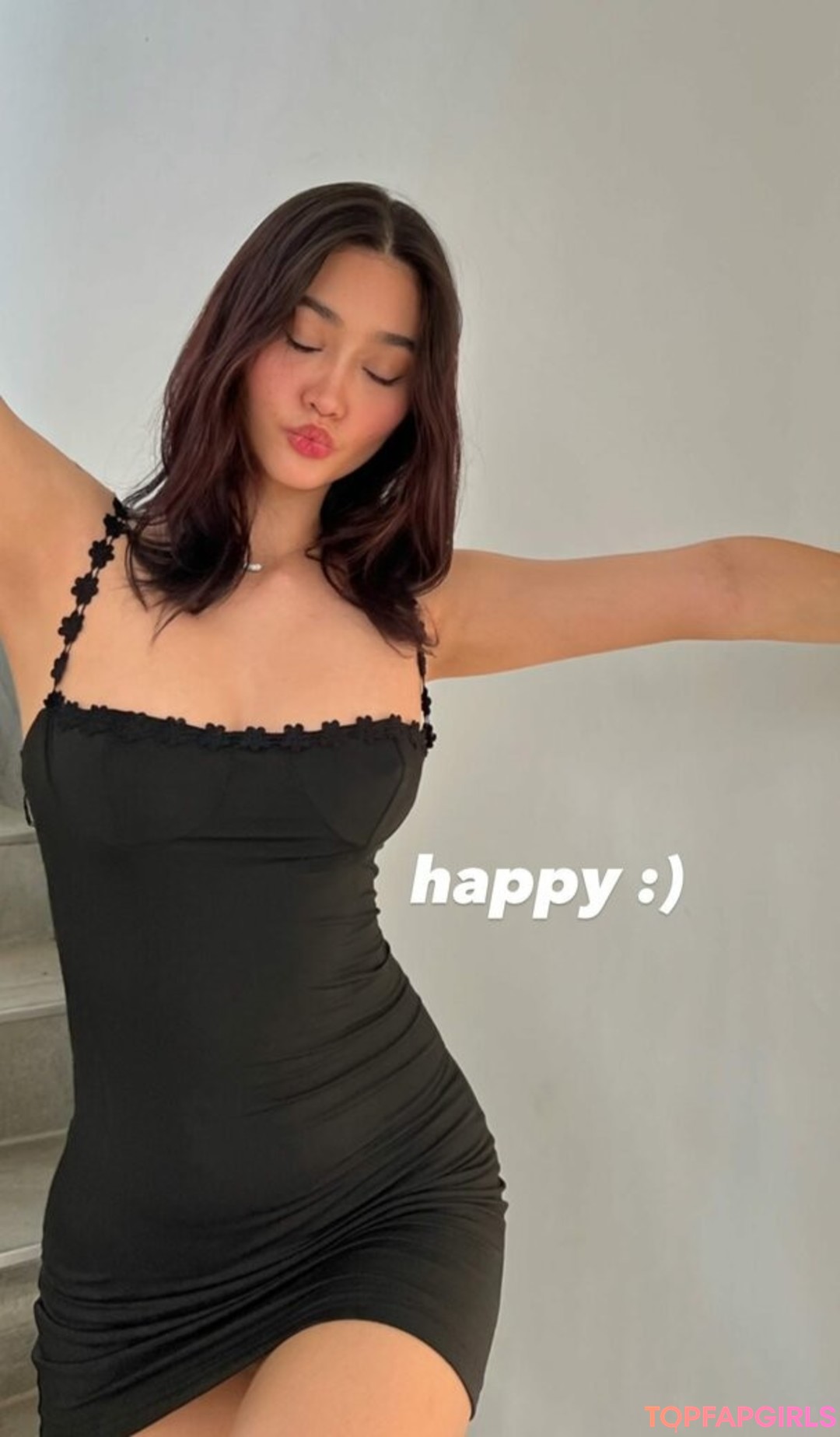 salysaouk model erotic img
