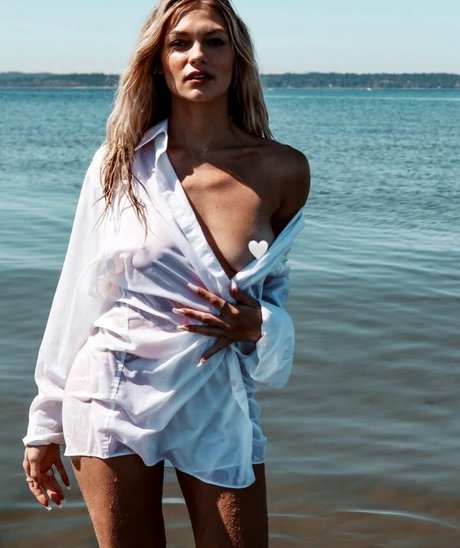 Julia Miller model gallery