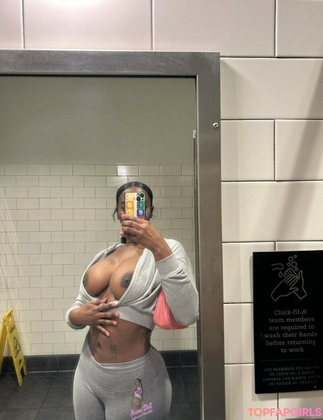 Noemidoll pornstar beautiful picture