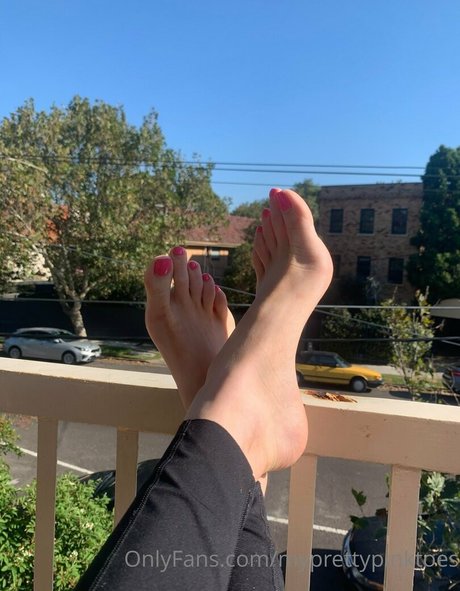 myprettypinktoes pornstar sexy photo