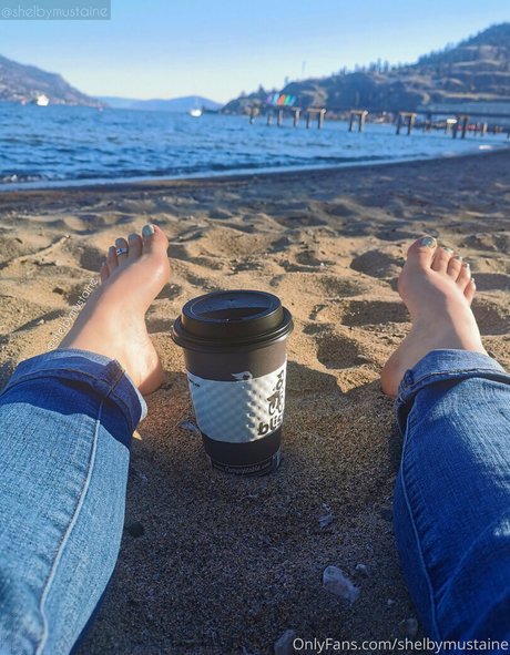 shelbymustaine model perfect pictures