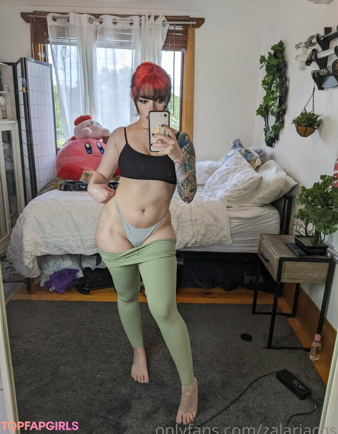 pussy spreading onlyfans pretty img