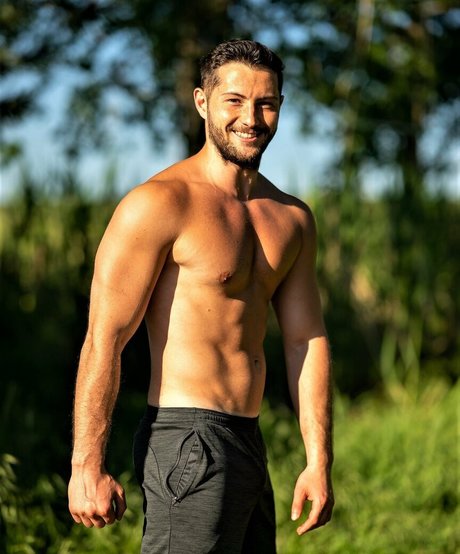 marius94 exclusive model picture