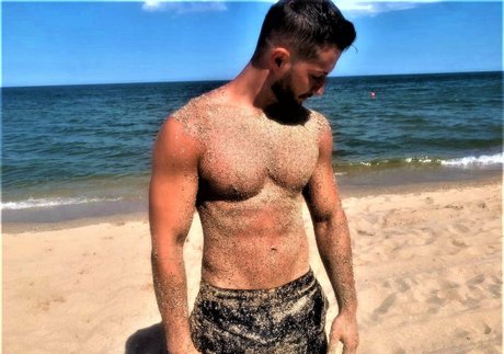 marius94 sexy actress img