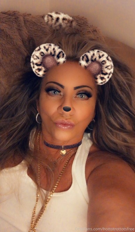 gloryhole wife onlyfans top pics