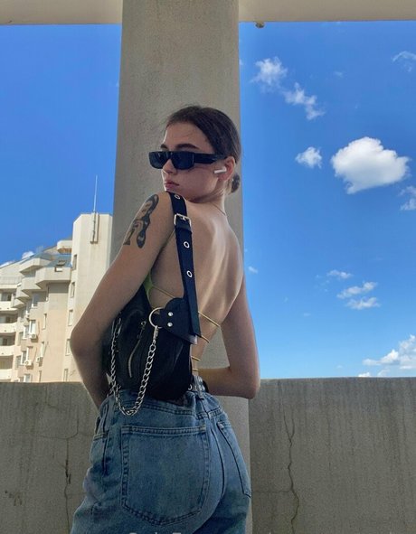 emmaa taylor nude star photos