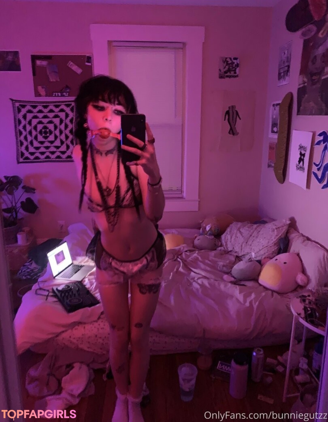 bunniegutzz pornstar exclusive picture
