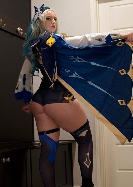 hanime fit model naked galleries