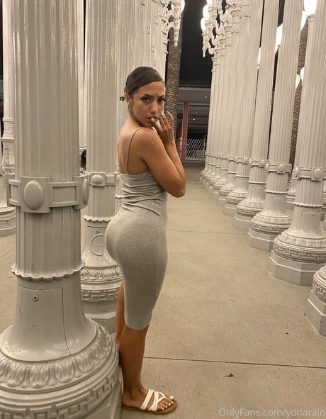 yonarainn naked pornstar photos