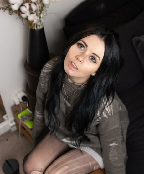 Moo Smith erotic star pic