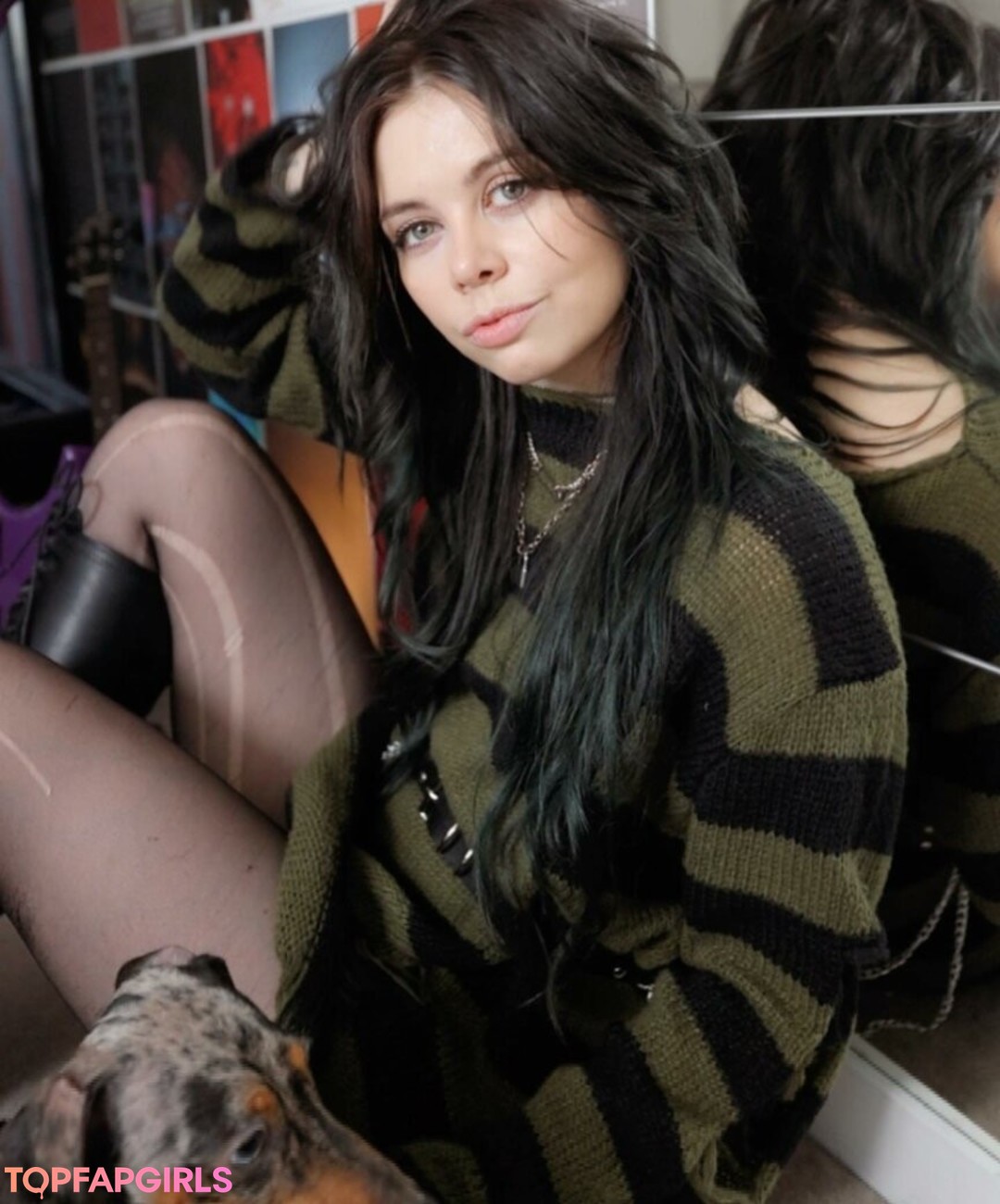 Moo Smith sex model images