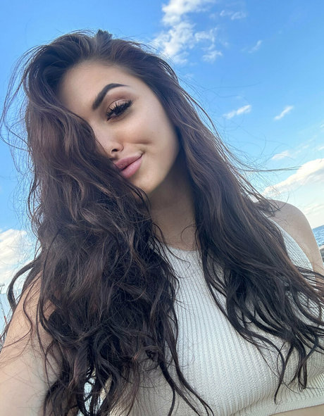 aliia fairy pornographic model img