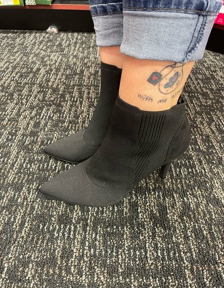 noelle818 pornstar nude archive