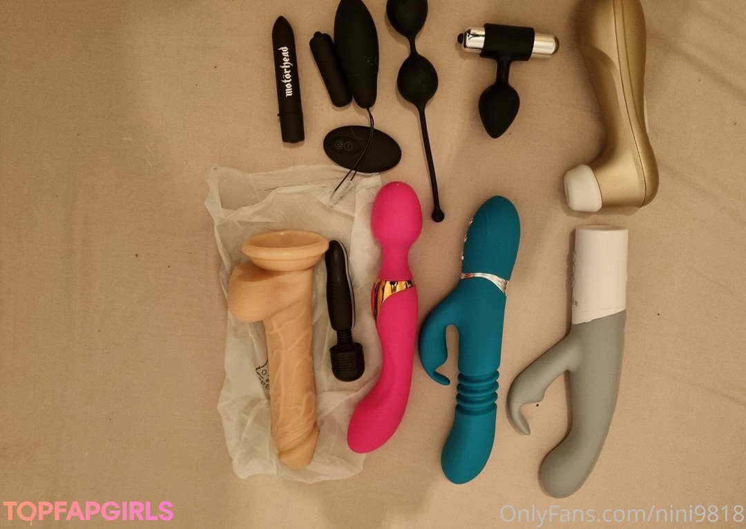 nini9818 exclusive model pictures