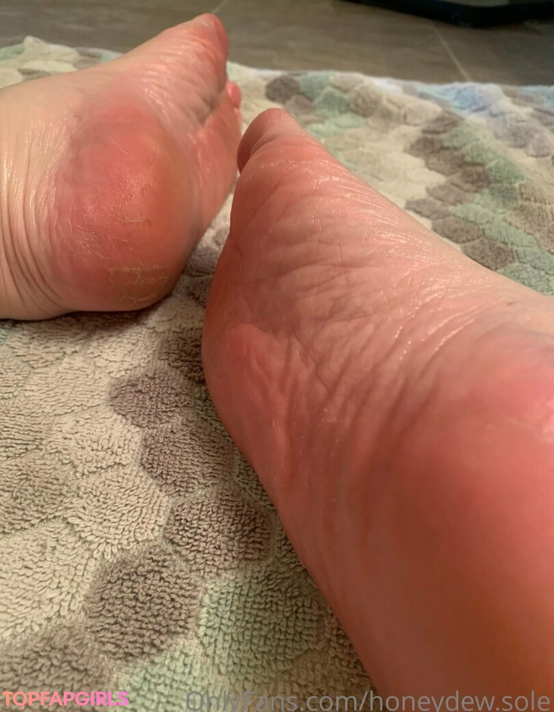 honeydew sole model naked pic