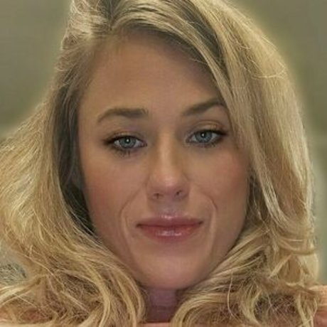 Sarah Bear pornstar art picture