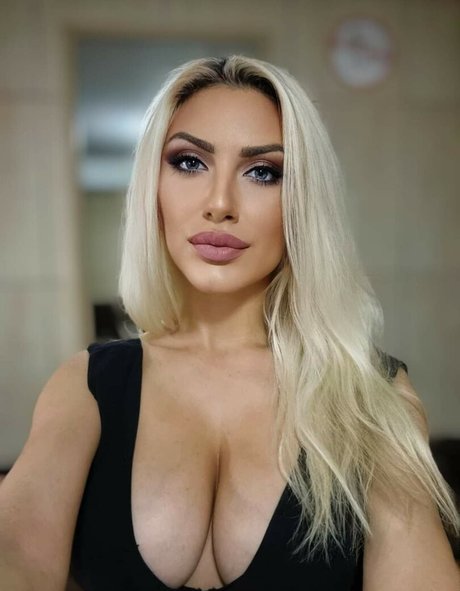 Tea Stosevska art pornstar pic