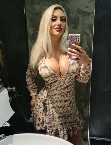 Tea Stosevska model high quality pictures