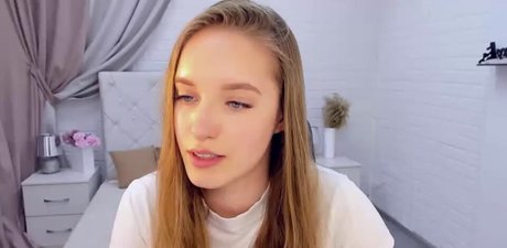 Evajuly model porn photos