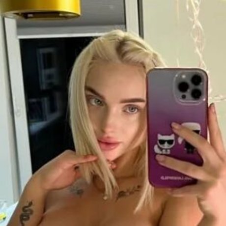 little flexi di model xxx galleries