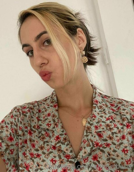 Babegirl5678 free star photo