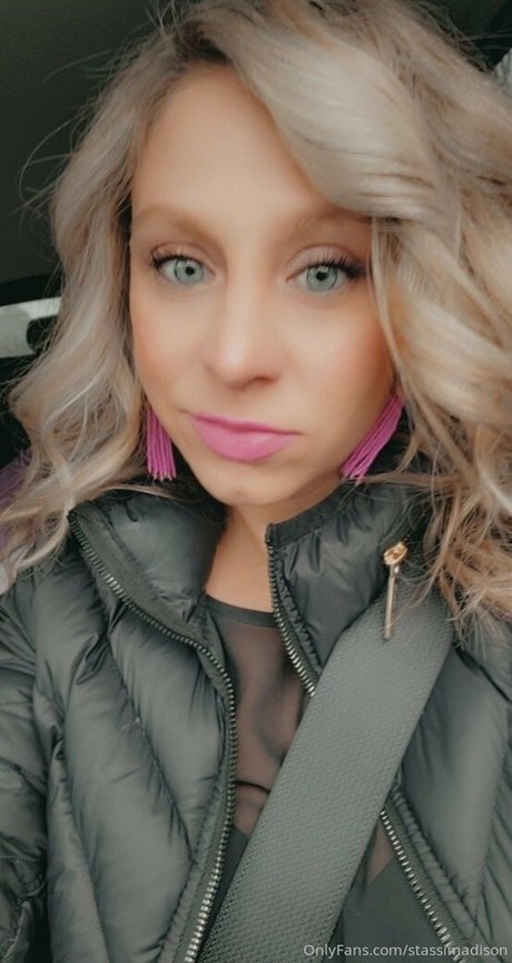 stassimadison art star pic