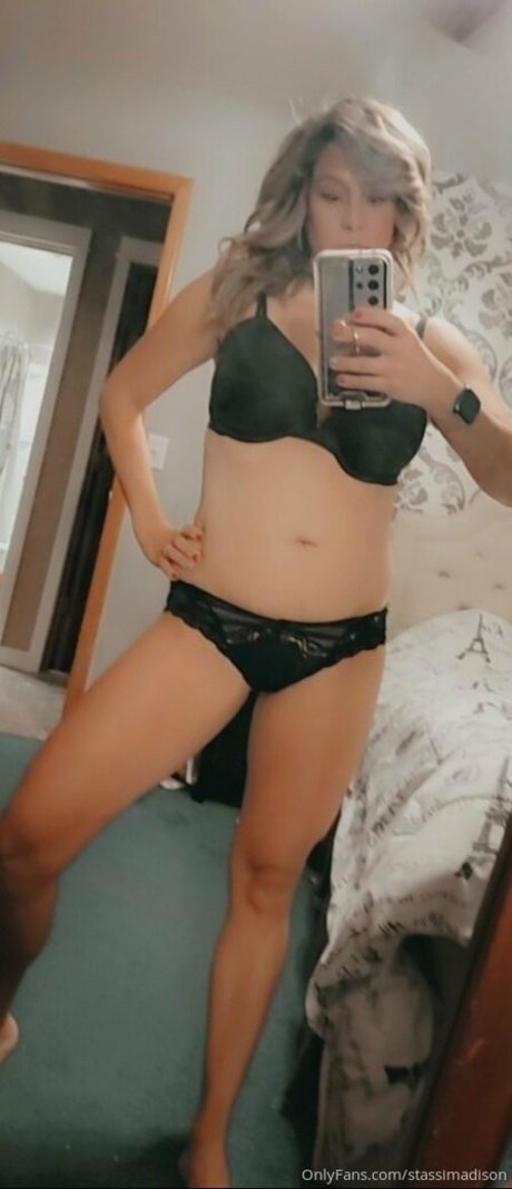 milf free onlyfans erotic pic