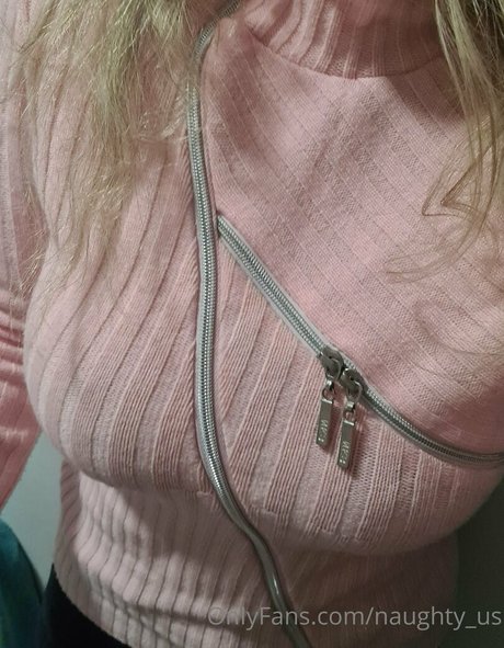 naughty us nudes model image