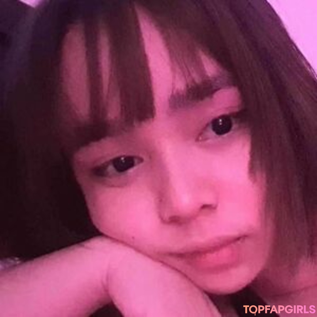 Nyarmiii model erotic galleries