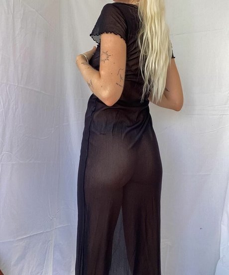 maaddielewis nice pornstar image