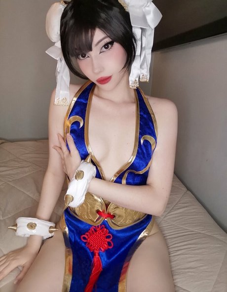 aktahly nude model gallery