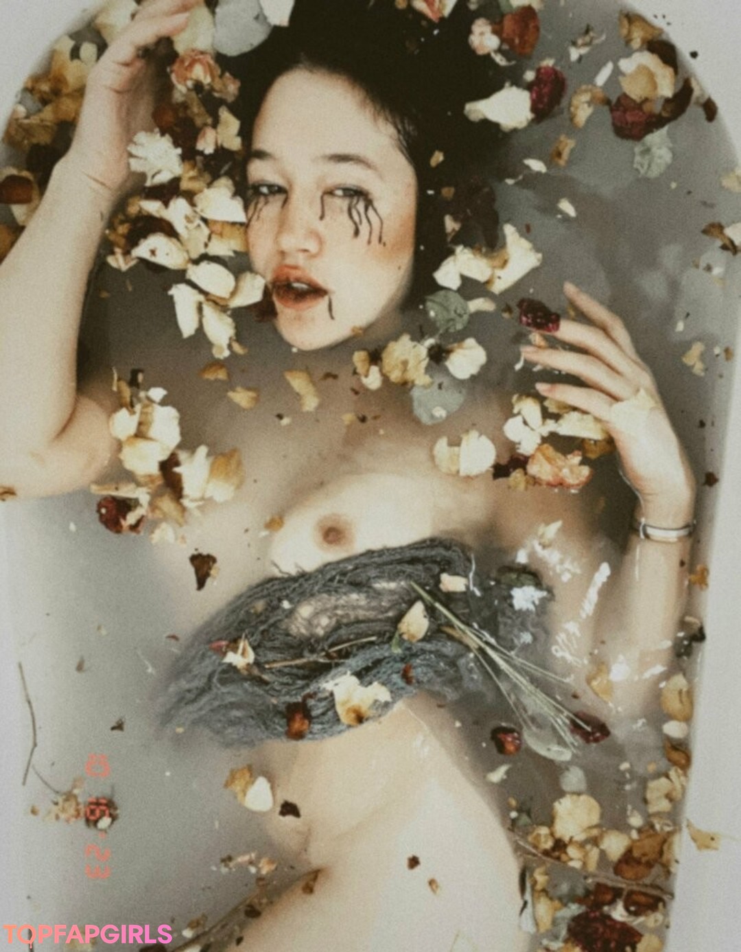 lesbian strapon onlyfans nude gallery