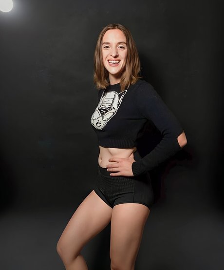 Ashley Victoria Robinson_ pretty pornstar picture