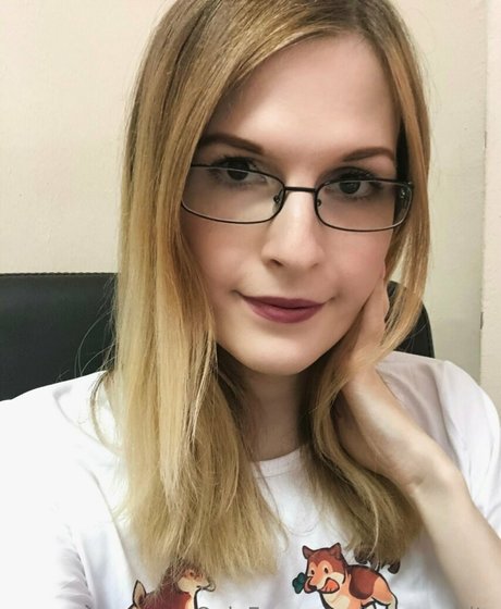 ms peachymoon model xxx images