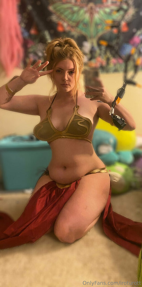 lesbian strapon onlyfans hot gallery