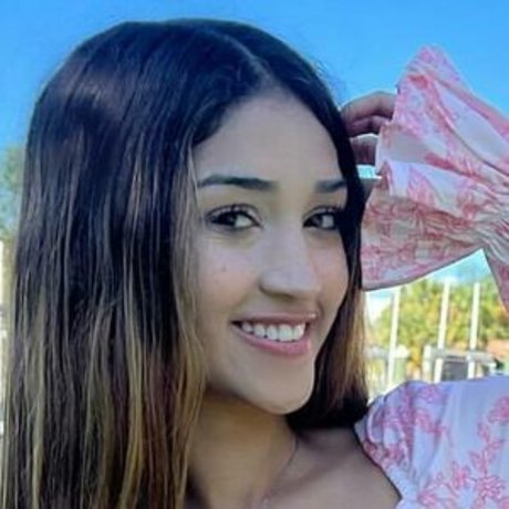 Ava Justin exclusive star photos