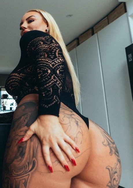 Ionlyeatvag xxx actress photo