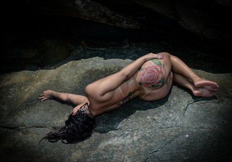 yaa fonseca nice star photo